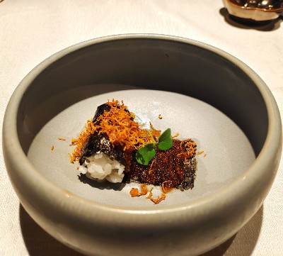 087 GUNKAN TOBIKO