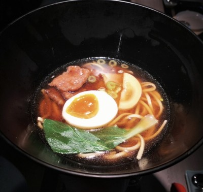 502 RAMEN CON MANZO E VERDURE