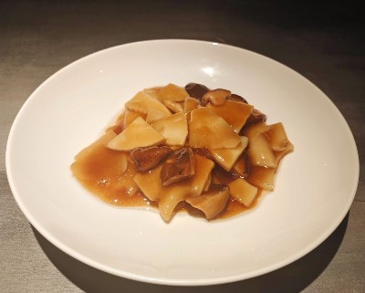 462 FUNGHI E BAMBU