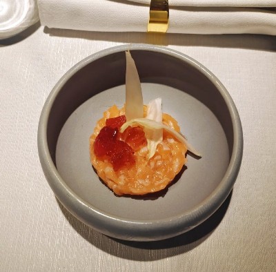 071 TARTARE SPECIALE SALMONE