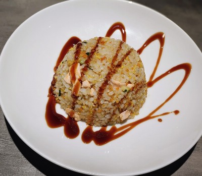 212 Riso saltato con salmone