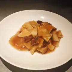 462 FUNGHI E BAMBU