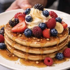 Pancake — Frutta Fresca E Sciroppo D'acero